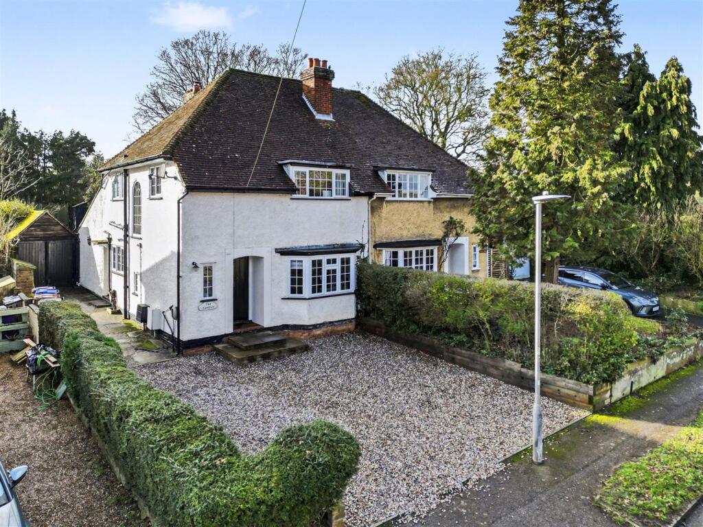 Main image of property: Gipsy Lane, Knebworth