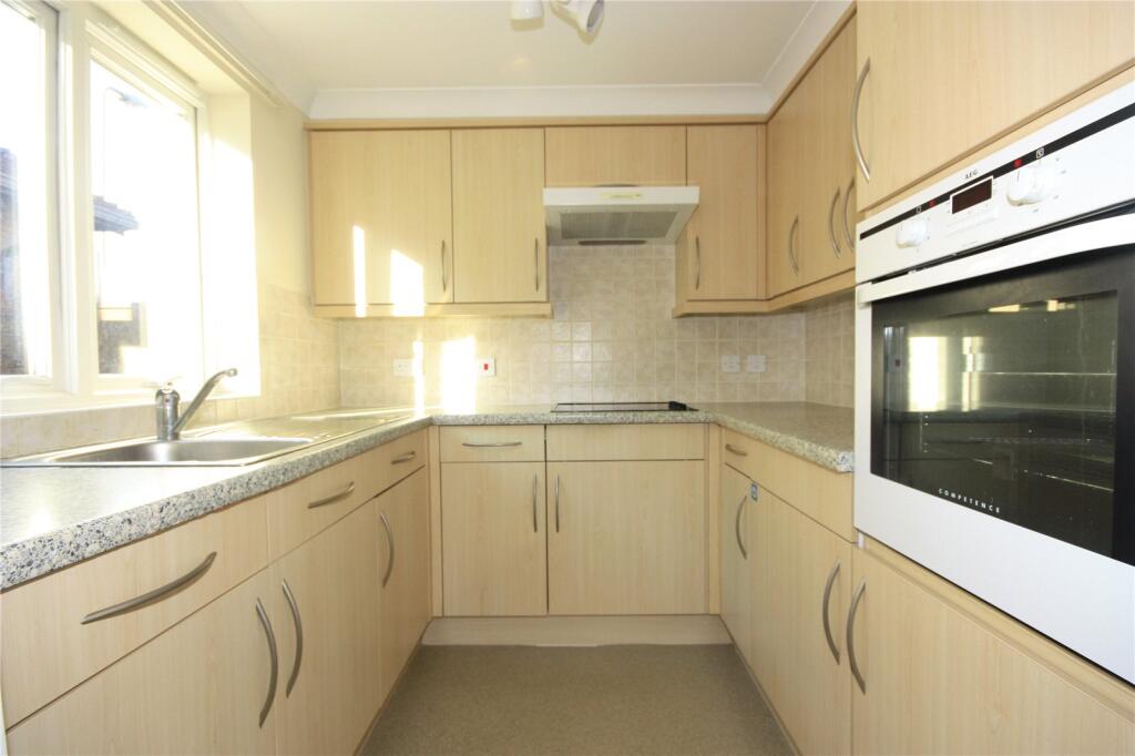 Springwell, Havant, Hampshire, PO9 - View 3