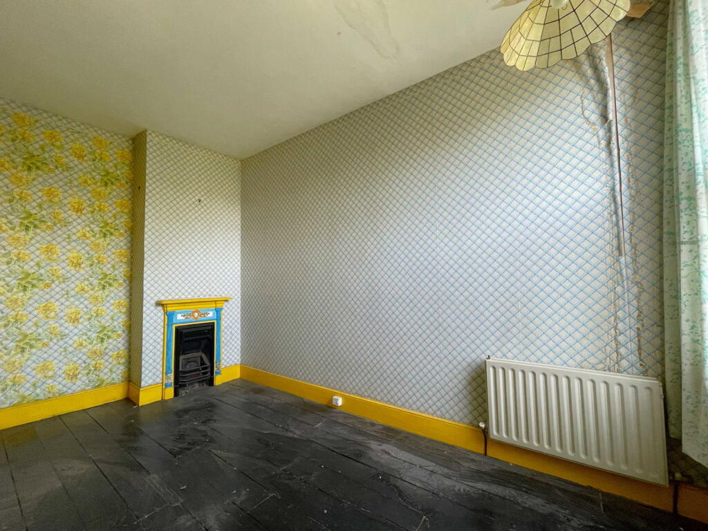 House in Portsmouth, Fratton - More