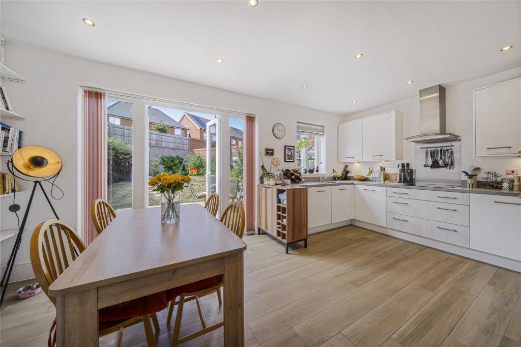 House in Dartford - View 3