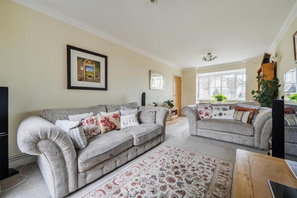 House in Worthing, Salvington - More