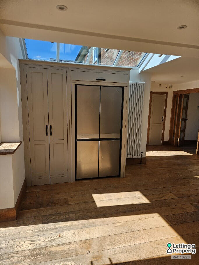 House in Hurley, Windsor and Maidenhead - View 3