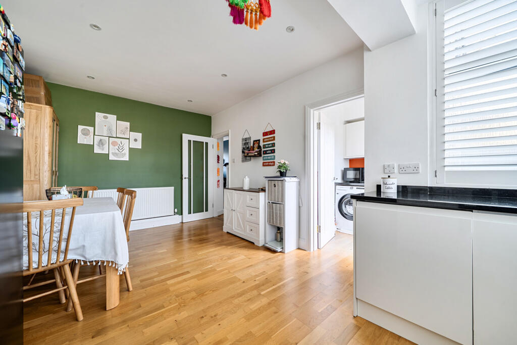 House in London - View 4