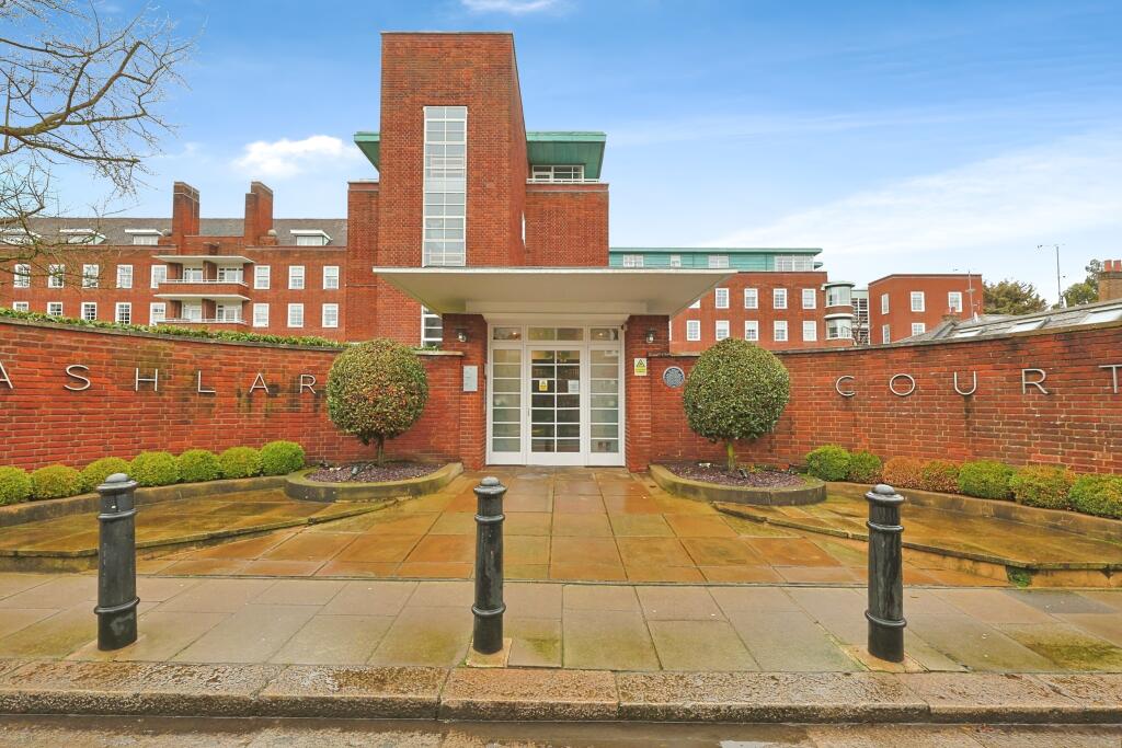 Main image of property: 21 Ravensocurt Gardens, london, W6