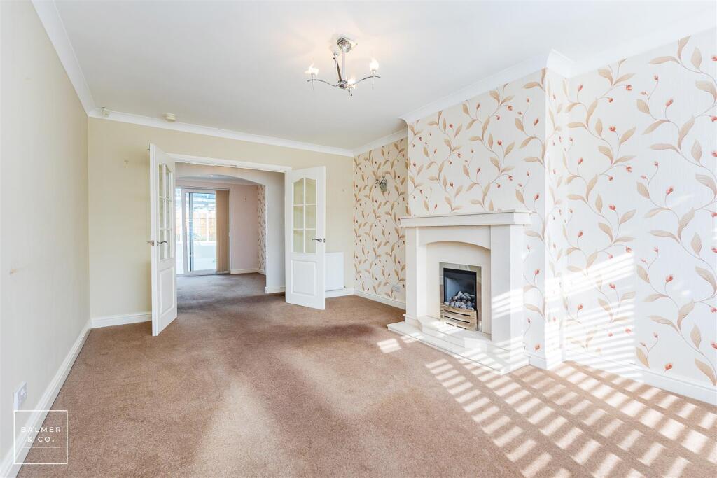 Chichester Avenue, Atherton, M46 photo 5