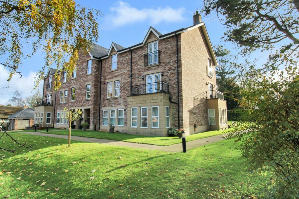 2-bed flat on Locker Lane, Ripon, £245,000