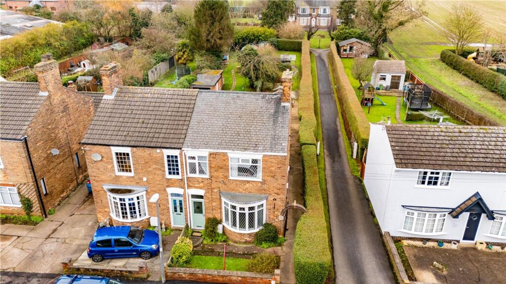2-bed house on Caistor Road, Laceby, DN37, £145,000