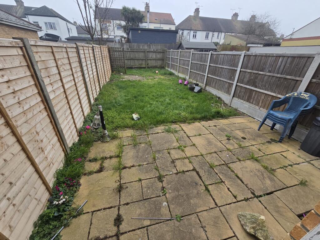 House in Southend-on-Sea - View 4