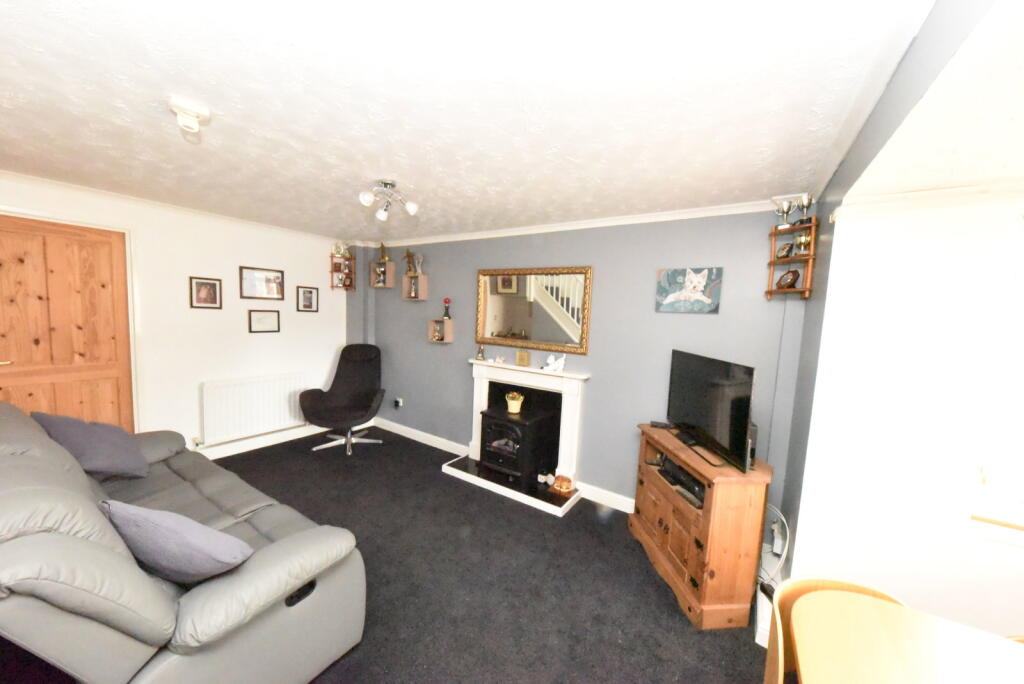 Selly Hall Croft, Birmingham, B30 2HL photo 2