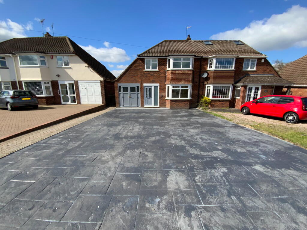 Dunstall Road, Halesowen, B63 1BE
