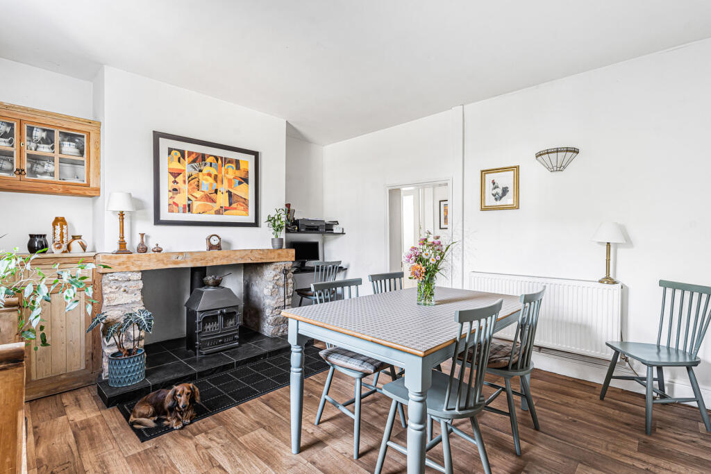 Alkerton, Eastington, Stonehouse, Gloucestershire, GL10 - View 4