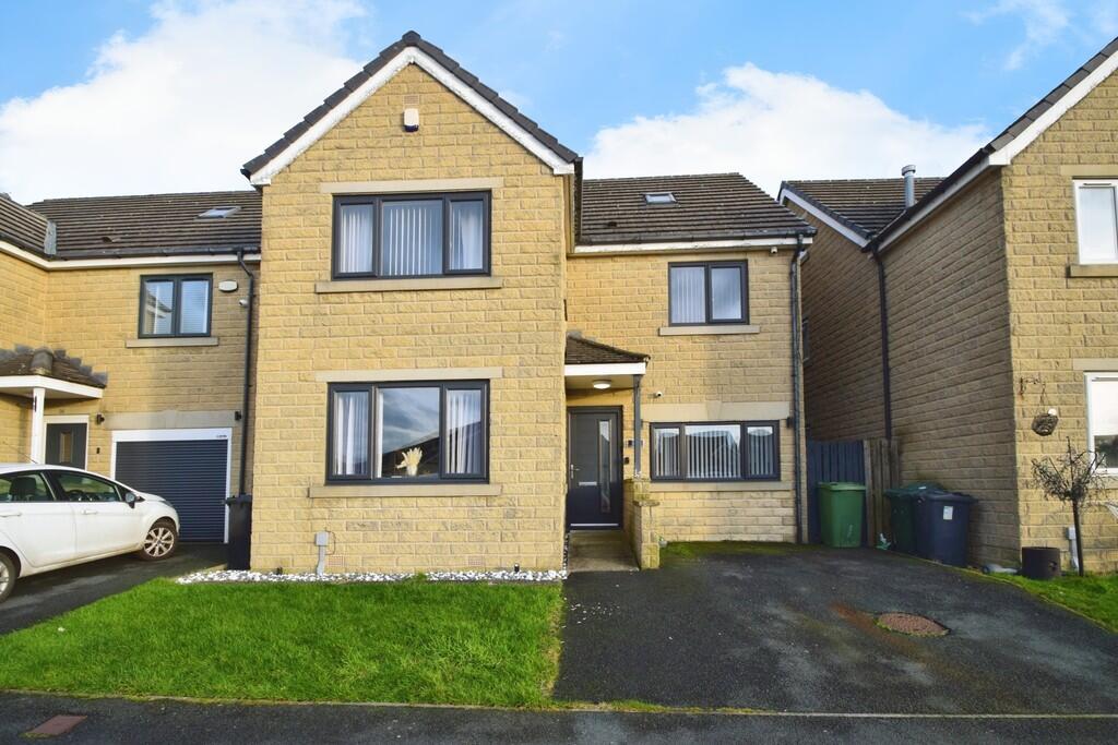 Main image of property: Oakdale Grove, Wrose