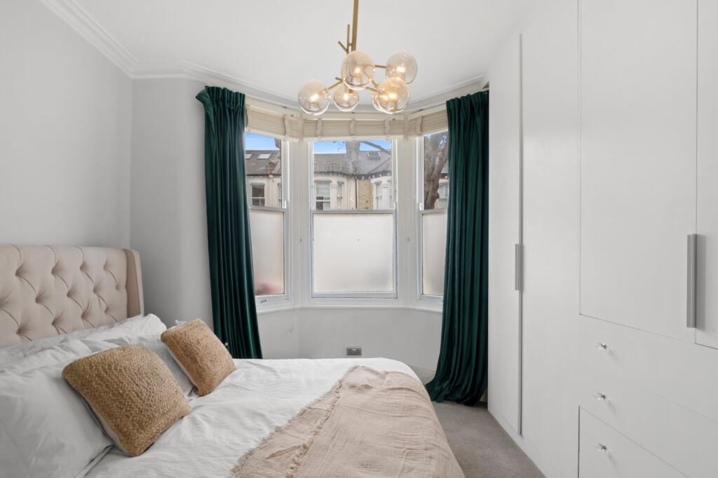 Apartment in London, Sands End, Fulham - More