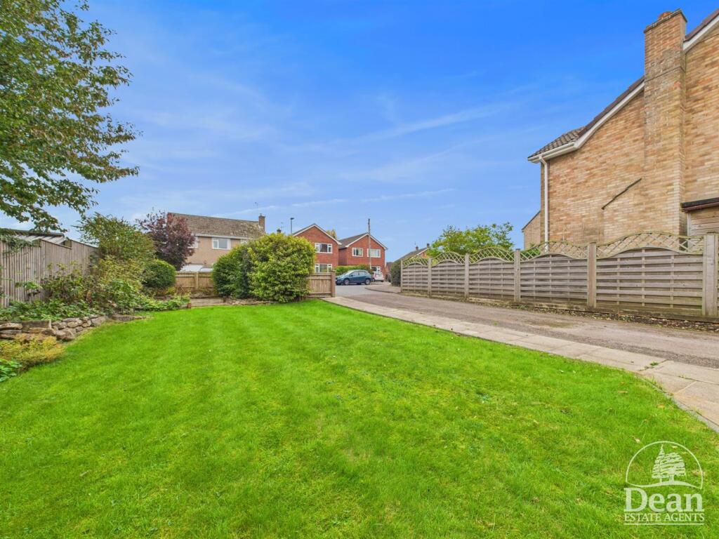 Fairfield Close, Coleford photo 2