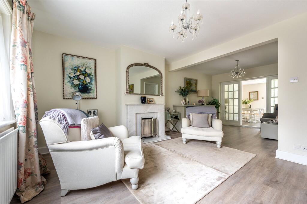 25, Yew Tree Road, Dorking, Surrey, RH4 photo 2