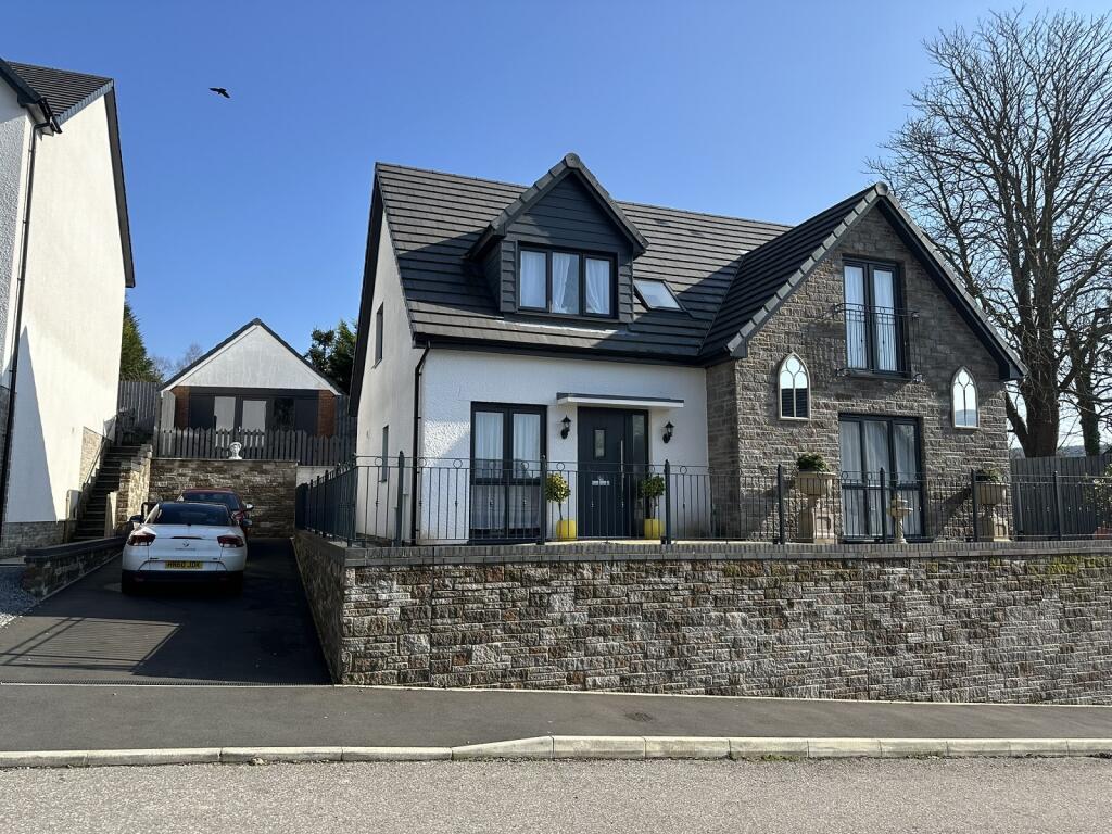 Main image of property: Clos Gorof , Gurnos.