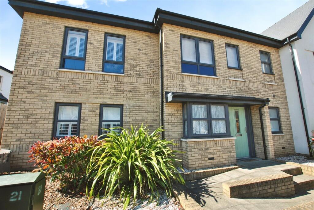 Main image of property: 346a Baddow Road, Chelmsford, Essex, CM2