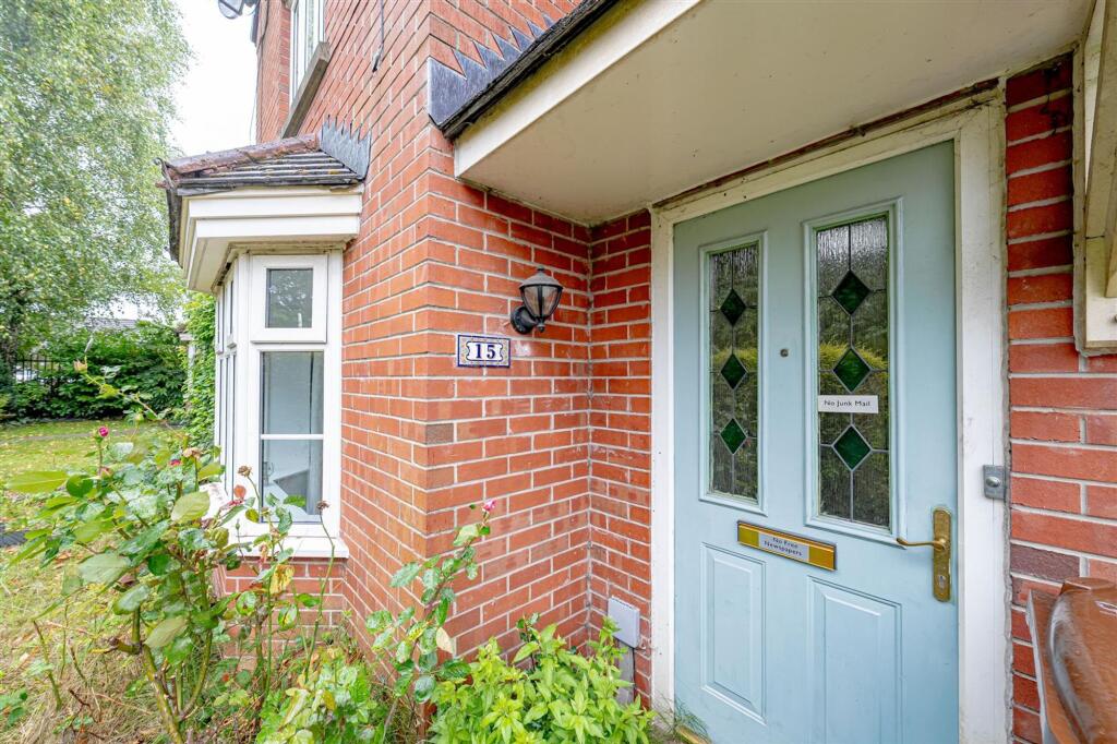 House in Wigan, Spring View - More