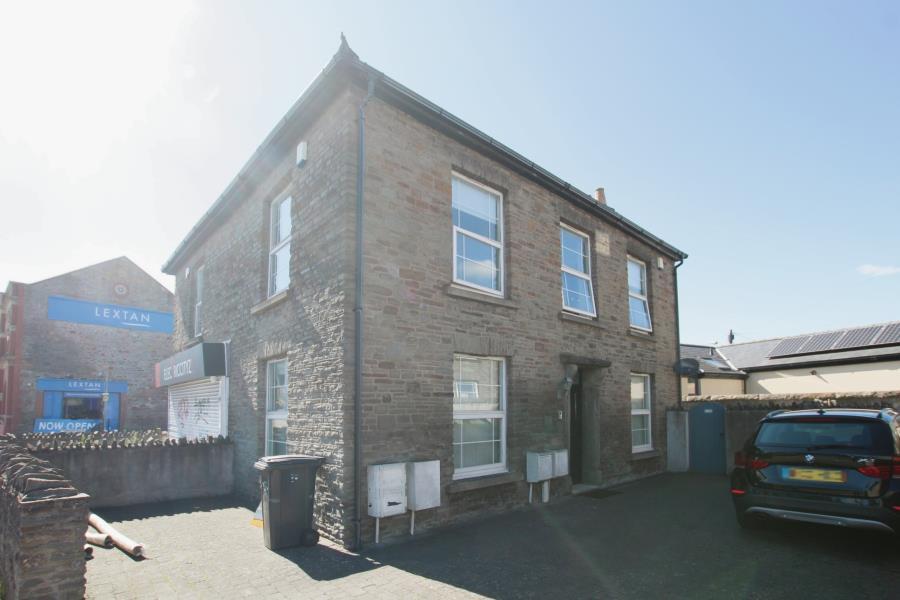 Main image of property: Fishponds Road - Fishponds