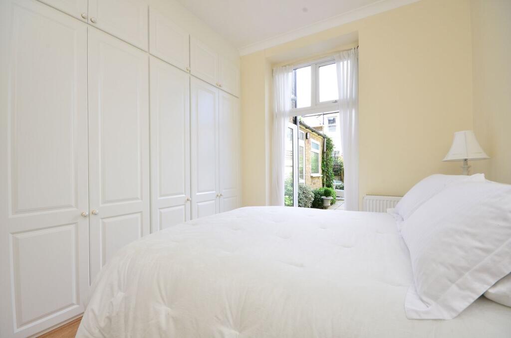 Apartment in London - View 4