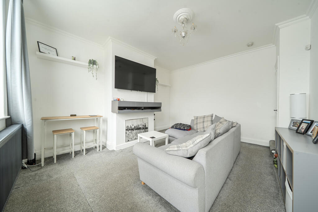 Additional image 3 of Crestville Terrace, Bradford, BD14 6