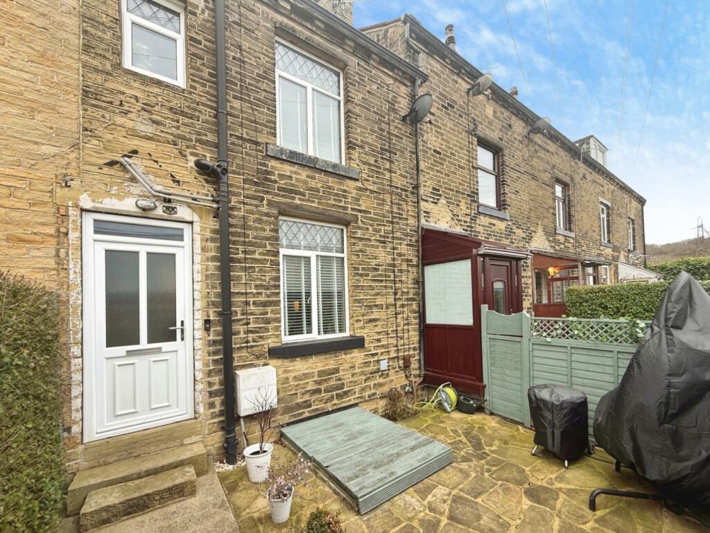 Main image of property: Briar Rhydding, Baildon