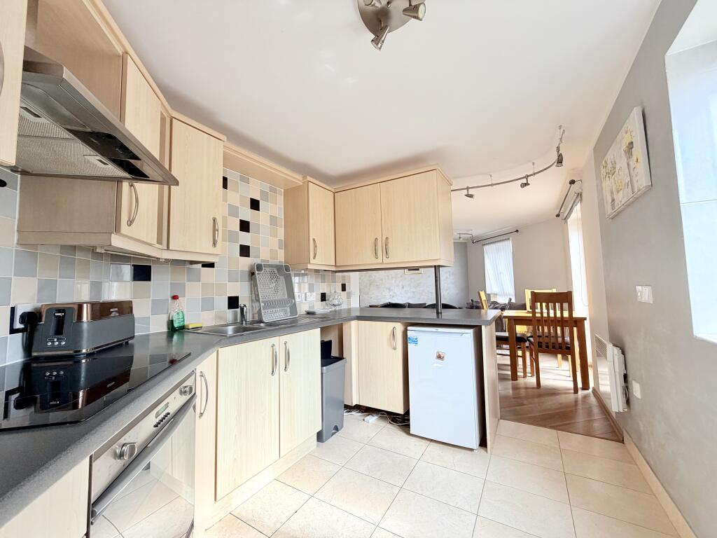 Apartment in Northampton, Raunds - View 5