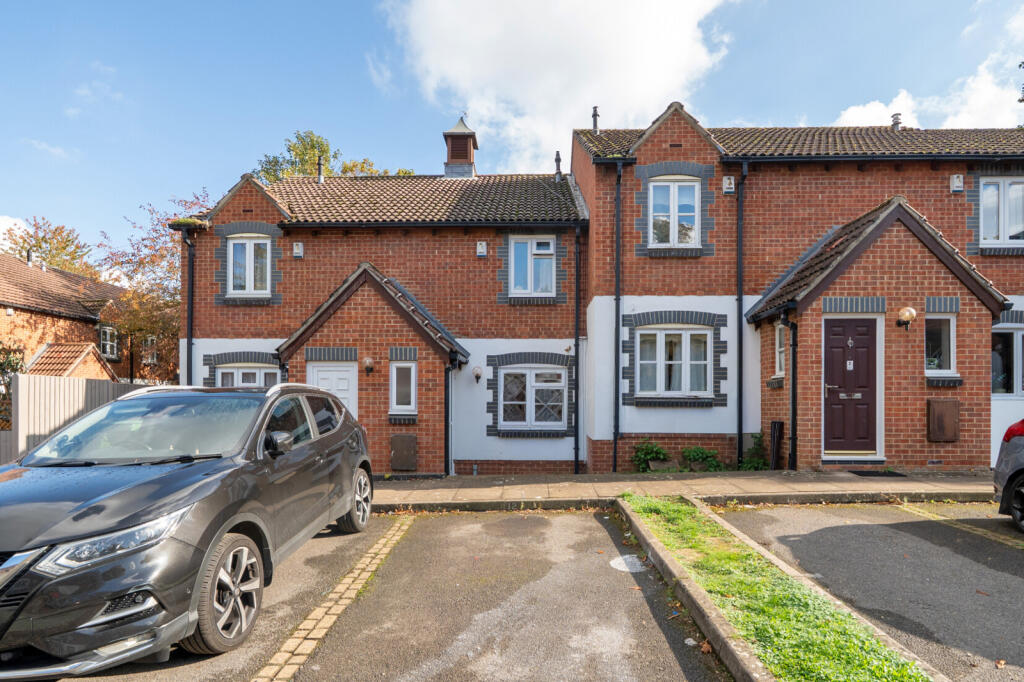 2-bed terraced on Green Ridges, Headington, Oxford, £300,000