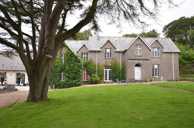 9-bed house on Lynton, Devon, EX35, £695,000