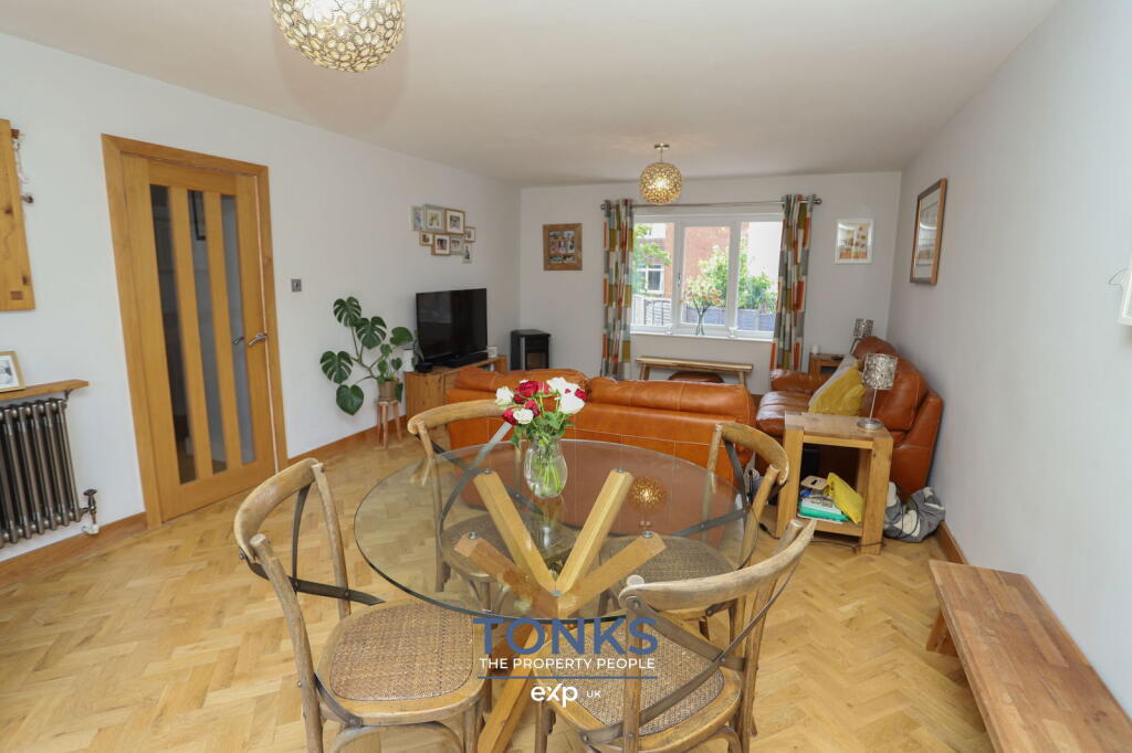 Additional image 9 of Unique one-of-a-kind home offering amazing space – Merton Close, Oldbury, B68 8NG