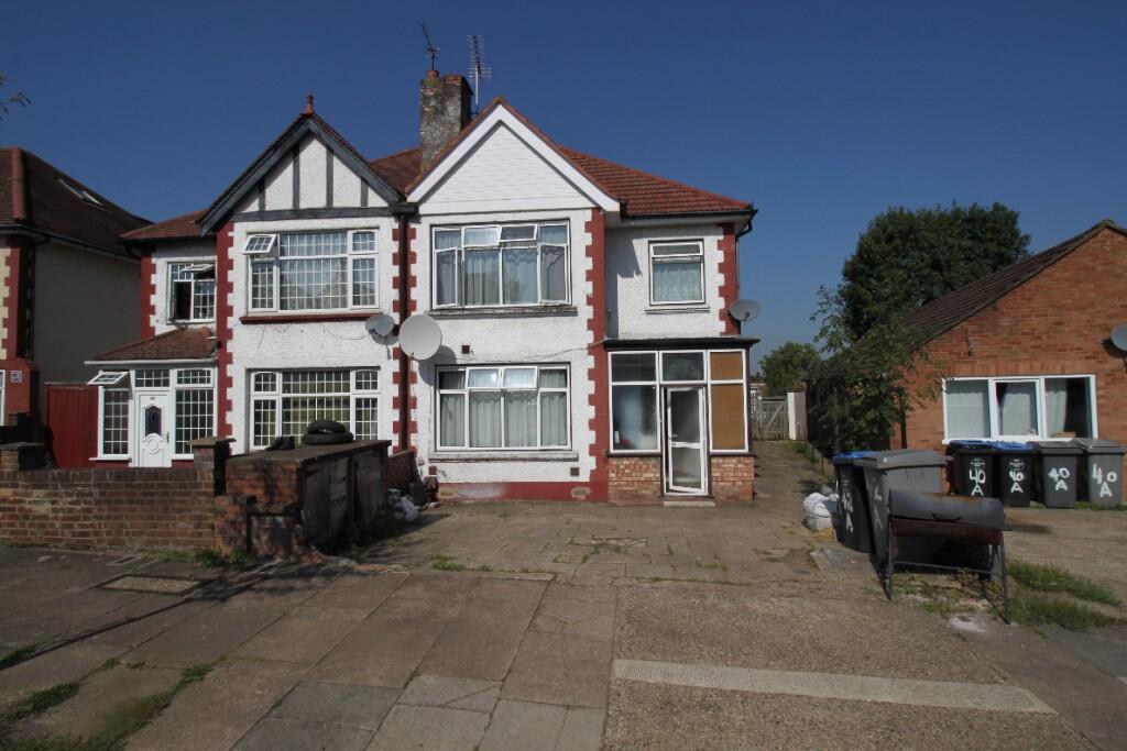 Main image of property: Park Chase, Wembley, Greater London, HA9