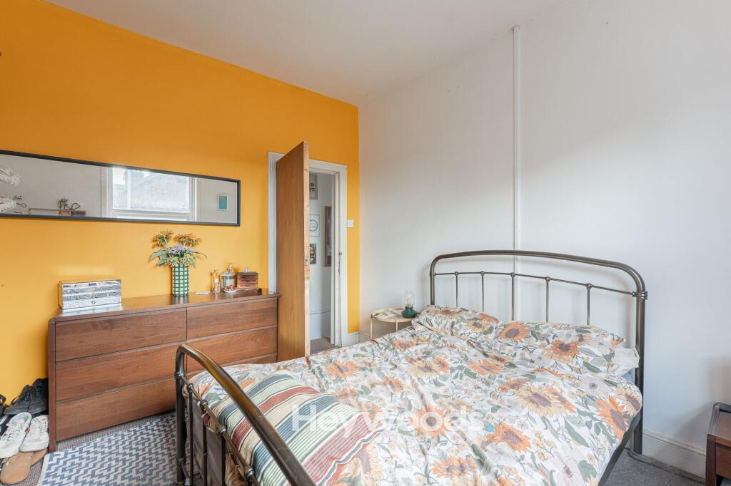 Apartment in Stoke-on-Trent, Basford - View 4