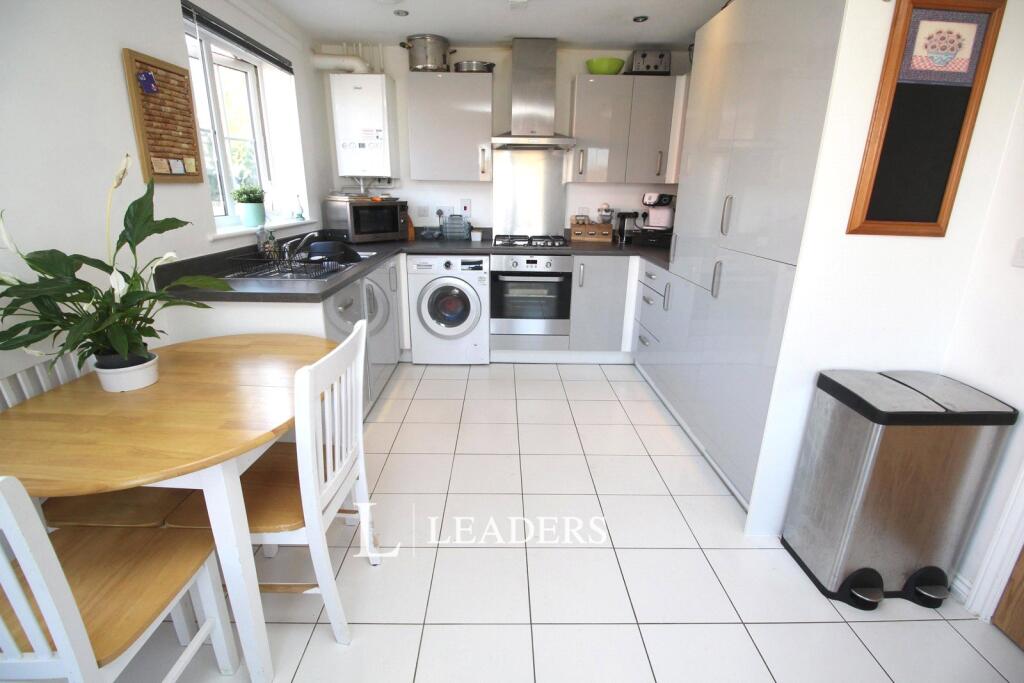 House in Milton Keynes - View 3
