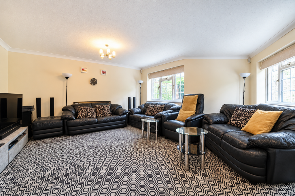 House in Watford - View 5