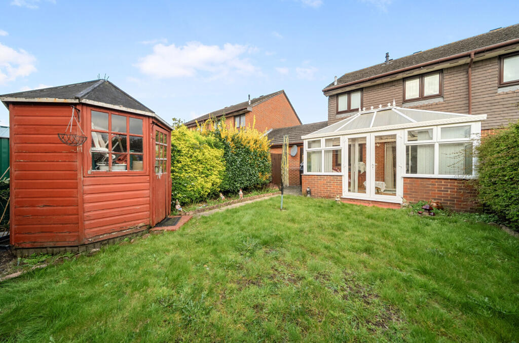 House in London - View 2