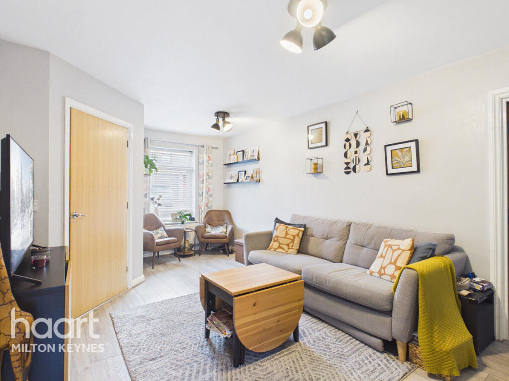 House in Milton Keynes, Oakridge Park, Stantonbury - View 5