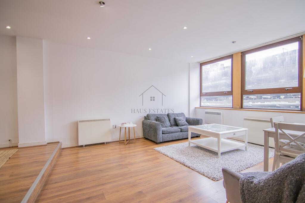 Main image of property: Metropolitan Apartments, 20 Lee Circle, Leicester, Leicestershire