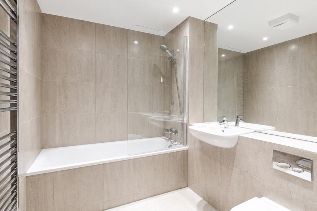 Apartment in London - View 3