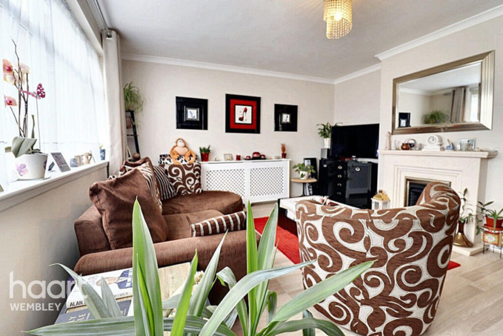 Main image of property: Reets Farm Close, London