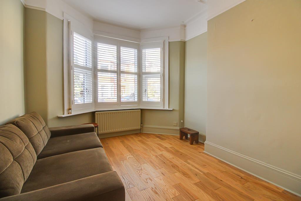 House in Southend-on-Sea - View 3