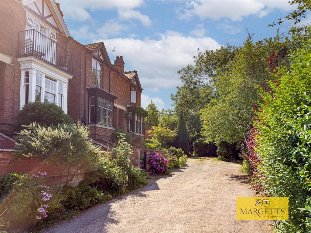 Main image of property: St Pauls Close, Off Linen Street, Warwick