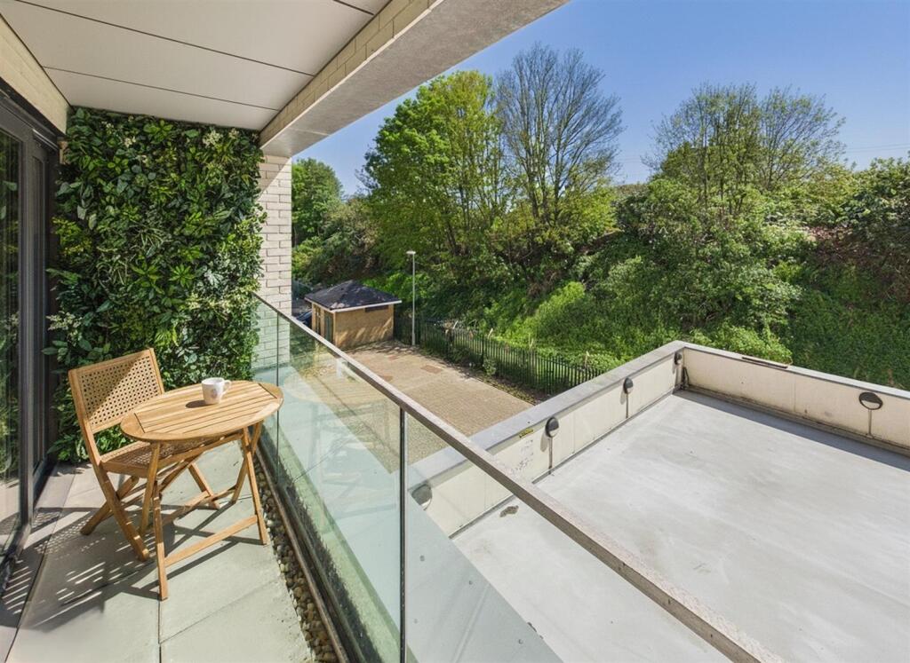 Apartment in Chelmsford, Moulsham - View 2