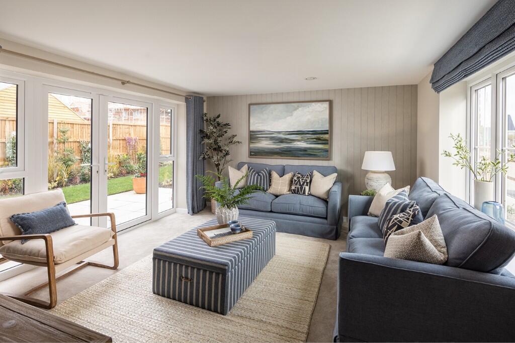 House in Broxbourne, Hammond Street - View 3