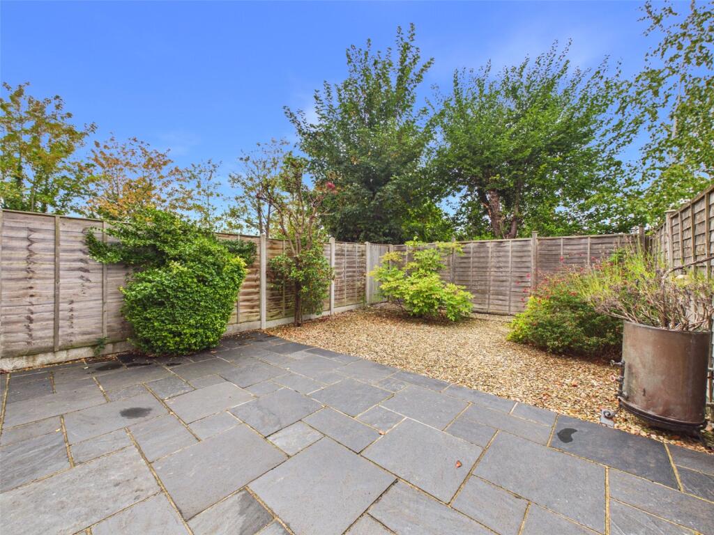 House in Cheltenham, Hatherley, Up Hatherley - View 4