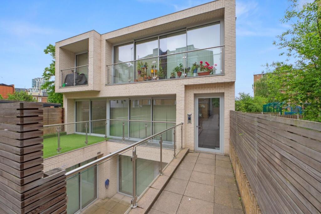 Main image of property: Seven Sisters Road, London, N4
