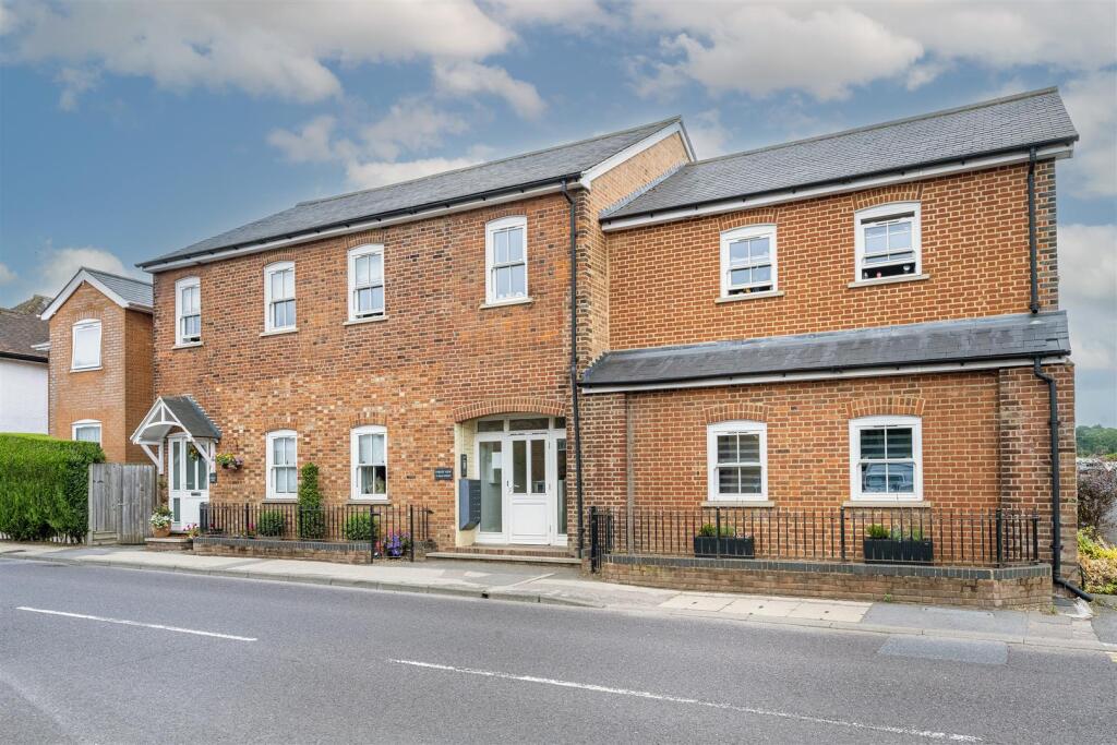 Additional image 13 of High Street, Sandridge, St Albans