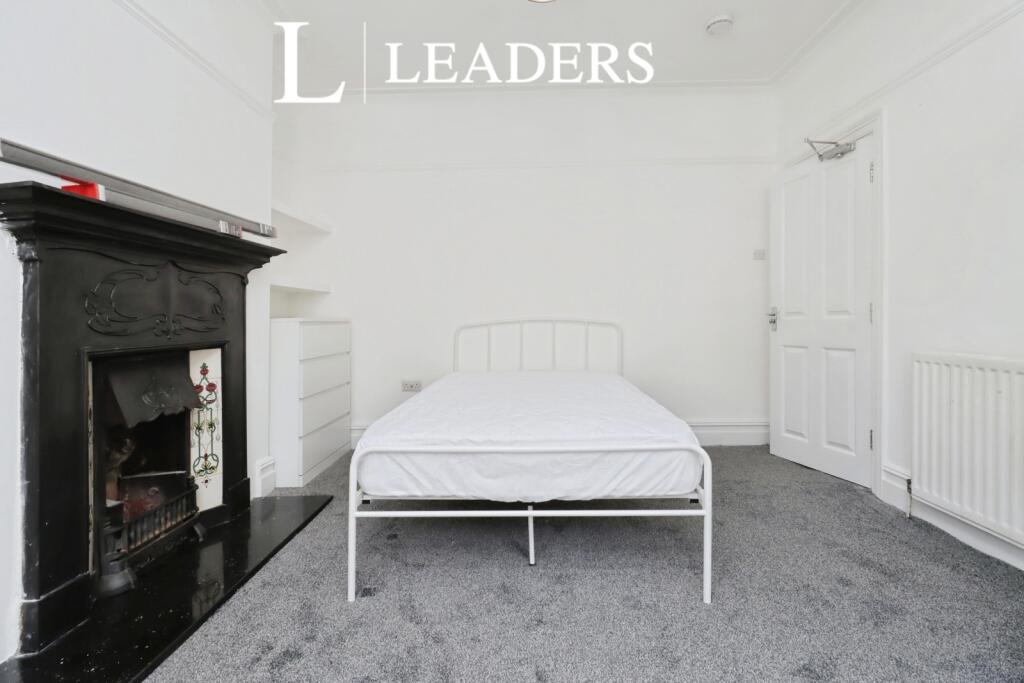 Main image of property: 4 Brassey Street, CH3