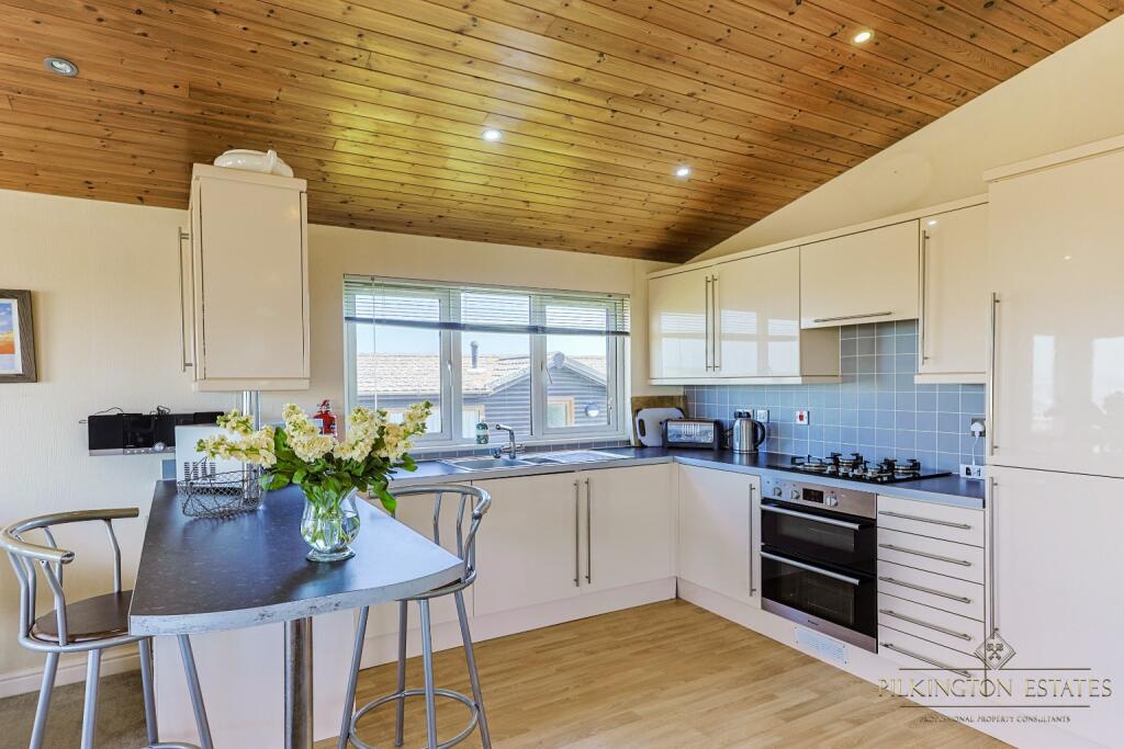 WhItsand Bay, Cornwall, PL10 photo 3