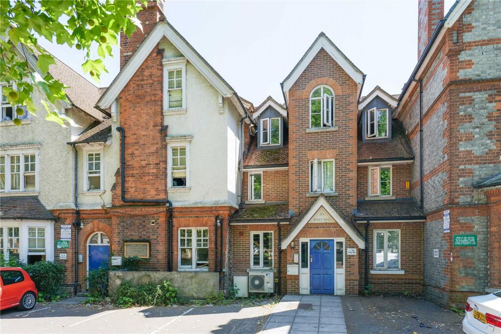 Main image of property: London Road, Reading, Berkshire, RG1