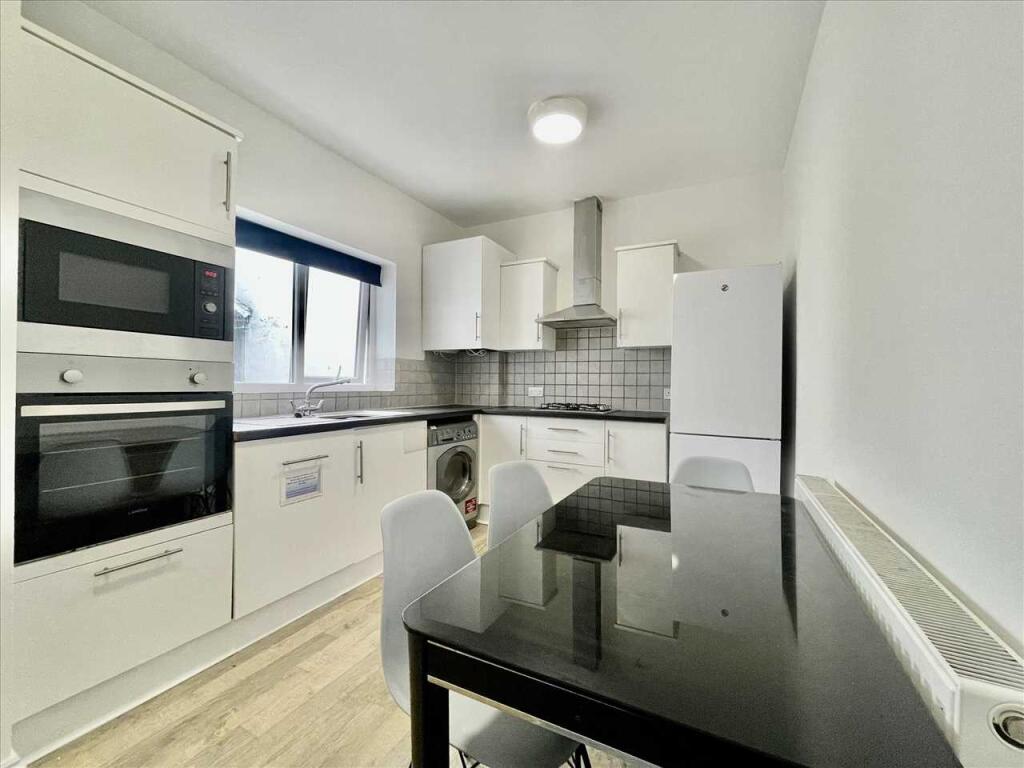 House in Plymouth, Greenbank - View 3